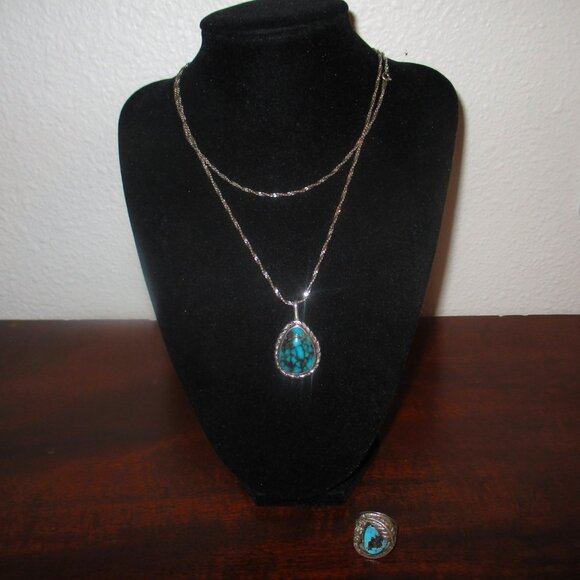 Sterling Silver 30" Chain and Turquoise Pendant with Ring - Picture 1 of 2